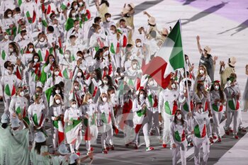 2021-07-23 - Team Italy during the Olympic Games Tokyo 2020, Opening Ceremony on July 23, 2021 at Olympic Stadium in Tokyo, Japan - Photo Photo Kishimoto / DPPI - OLYMPIC GAMES TOKYO 2020, JULY 23, 2021 - OLYMPIC GAMES TOKYO 2020 - OLYMPIC GAMES
