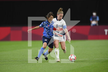 2021-07-24 - Emi NAKAJIMA (JPN) Kim LITTLE (GBR) during the Olympic Games Tokyo 2020, Football Women's First Round Group E, between Japan and Great Britain on July 24, 2021 at Sapporo Dome in Tokyo, Japan - Photo Photo Kishimoto / DPPI - OLYMPIC GAMES TOKYO 2020, JULY 24, 2021 - OLYMPIC GAMES TOKYO 2020 - OLYMPIC GAMES