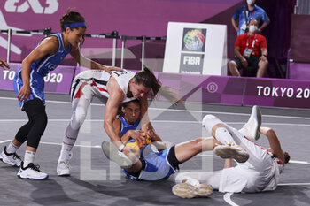 2021-07-24 - Chiara CONSOLINI (4) of Italia and Marie-Eve PAGET (5) of France during the Olympic Games Tokyo 2020, FRANCE-ITALIA on July 24, 2021 at Aomi Urban Sports Park in Tokyo, Japan - Photo Ann-Dee Lamour / CDP MEDIA / DPPI - OLYMPIC GAMES TOKYO 2020, JULY 24, 2021 - OLYMPIC GAMES TOKYO 2020 - OLYMPIC GAMES