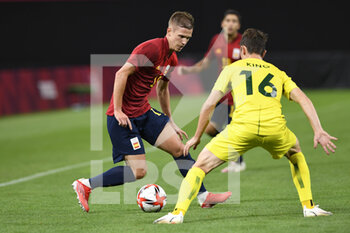 2021-07-25 - Dani OLMO (ESP) Joel KING (AUS) during the Olympic Games Tokyo 2020, Football Men's First Round Group C on July 25, 2021 at Sapporo Dome in Sapporo, Japan - Photo Photo Kishimoto / DPPI - OLYMPIC GAMES TOKYO 2020, JULY 25, 2021 - OLYMPIC GAMES TOKYO 2020 - OLYMPIC GAMES
