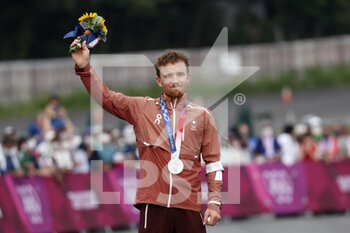 2021-07-26 - FLUECKIGER Mathias (SUI) 2nd Silver Medal during the Olympic Games Tokyo 2020, Cycling Mountain Bike Men's Cross-country Medal Ceremony on July 26, 2021 at Izu MTB Course in Izu, Japan - Photo Photo Kishimoto / DPPI - OLYMPIC GAMES TOKYO 2020, JULY 26, 2021 - OLYMPIC GAMES TOKYO 2020 - OLYMPIC GAMES