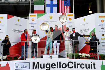 2021-11-20 - Podio John Elkann  Ferrari Challange Pirelli Cup Finali Mondiali Ferrari Mugellocircuit - FERRARI CHALLENGE WORLD FINALS 2021 - FERRARI CHALLENGE - MOTORS