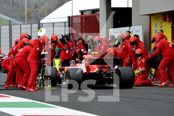 2021-11-20 - F1 Ferrari esibition pit stop Mugello Finali Mondiali Ferrari - FERRARI CHALLENGE WORLD FINALS 2021 - FERRARI CHALLENGE - MOTORS