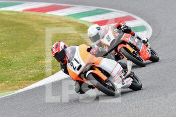 2021-04-18 - 21 Jerry Van De Bunt e 8 Daniel Da Lio - Rosso Corsa - ROUND 1 DEL CIV, CAMPIONATO ITALIANO VELOCITà 2021 - MOTO3 - CIV - ITALIAN SPEED CHAMPIONSHIP - MOTORS