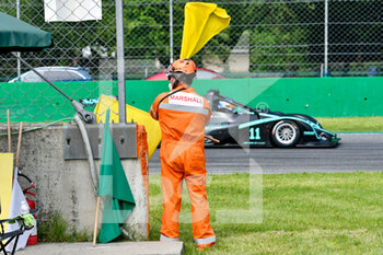 2021-05-29 - Marshall yellow flag during the Master Tricolore Prototipi Cup Race1 - PERONI RACING WEEKEND 1 - OTHER - MOTORS