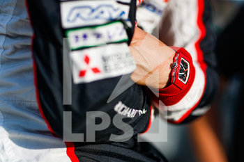 2020-09-16 - Buemi S.bastien (swi), Toyota Gazoo Racing, Toyota TS050 Hybrid, portrait during the scrutineering of the 2020 24 Hours of Le Mans, 7th round of the 2019...20 FIA World Endurance Championship on the Circuit des 24 Heures du Mans, from September 16 to 20, 2020 in Le Mans, France - Photo Fr.d.ric Le Floc...h / DPPI - 24 HOURS OF LE MANS 2020 - ENDURANCE - MOTORS