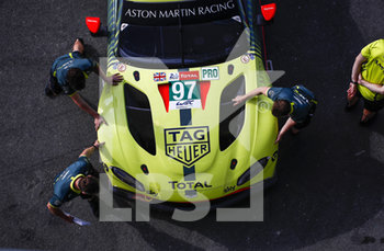 2020-09-16 - 97 Lynn Alex (gbr), Martin Maxime (bel), Tincknell Harry (gbr), Aston Martin Racing, Aston Martin Vantage AMR during the scrutineering of the 2020 24 Hours of Le Mans, 7th round of the 2019...20 FIA World Endurance Championship on the Circuit des 24 Heures du Mans, from September 16 to 20, 2020 in Le Mans, France - Photo Xavi Bonilla / DPPI - 24 HOURS OF LE MANS 2020 - ENDURANCE - MOTORS