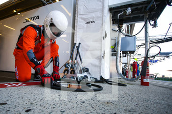 2020-09-17 - Jota Sport, Oreca 07-Gibson, ambiance during the free practice sessions of the 2020 24 Hours of Le Mans, 7th round of the 2019-20 FIA World Endurance Championship on the Circuit des 24 Heures du Mans, from September 16 to 20, 2020 in Le Mans, France - Photo Thomas Fenetre / DPPI - 24 HOURS OF LE MANS, 7TH ROUND 2020 - ENDURANCE - MOTORS