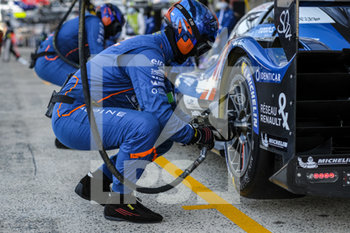 2020-09-17 - 36 Laurent Thomas (fra), Negrao Andr. (bra), Ragues Pierre (fra), Signatech Alpine Elf, Alpine A470-Gibson, pitlane during the free practice sessions of the 2020 24 Hours of Le Mans, 7th round of the 2019-20 FIA World Endurance Championship on the Circuit des 24 Heures du Mans, from September 16 to 20, 2020 in Le Mans, France - Photo Francois Flamand / DPPI - 24 HOURS OF LE MANS, 7TH ROUND 2020 - ENDURANCE - MOTORS
