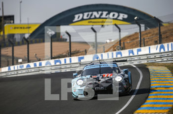 2020-09-18 - 77 Campbell Matt (aus), Pera Riccardo (ita), Ried Christian (ger), Dempsey-Proton Racing, Porsche 911 RSR, action during the qualifying and Hyperpole sessions of the 2020 24 Hours of Le Mans, 7th round of the 2019-20 FIA World Endurance Championship on the Circuit des 24 Heures du Mans, from September 16 to 20, 2020 in Le Mans, France - Photo Thomas Fenetre / DPPI - 24 HOURS OF LE MANS, 7TH ROUND 2020 - PRACTICE SESSION - ENDURANCE - MOTORS