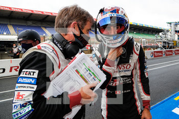 2020-09-19 - Buemi S.bastien (swi), Toyota Gazoo Racing, Toyota TS050 Hybrid, VASSELON Pascal (fra), technical director team Toyota Gazoo racing, portait during the 2020 24 Hours of Le Mans, 7th round of the 2019-20 FIA World Endurance Championship on the Circuit des 24 Heures du Mans, from September 16 to 20, 2020 in Le Mans, France - Photo Frederic Le Floc'h / DPPI - 24 HOURS OF LE MANS, 7TH ROUND 2020 - ENDURANCE - MOTORS