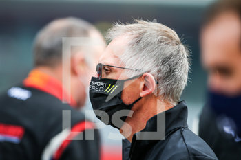 2020-09-19 - Tavares Carlos, Peugeot Sport Racing, portrait during the 2020 24 Hours of Le Mans, 7th round of the 2019-20 FIA World Endurance Championship on the Circuit des 24 Heures du Mans, from September 16 to 20, 2020 in Le Mans, France - Photo Francois Flamand / DPPI - 24 HOURS OF LE MANS, 7TH ROUND 2020 - ENDURANCE - MOTORS