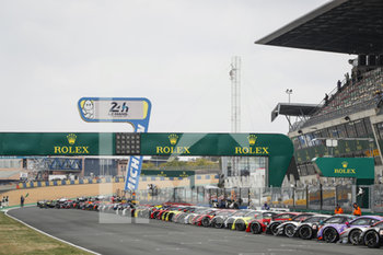 2020-09-19 - Start of the formation lap, straight line during the 2020 24 Hours of Le Mans, 7th round of the 2019-20 FIA World Endurance Championship on the Circuit des 24 Heures du Mans, from September 16 to 20, 2020 in Le Mans, France - Photo Frederic Le Floc'h / DPPI - 24 HOURS OF LE MANS, 7TH ROUND 2020 - ENDURANCE - MOTORS