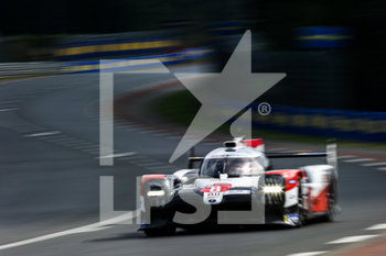 2020-09-19 - 08 Buemi S.bastien (swi), Hartley Brendon (nzl), Nakajima Kazuki (jpn), Toyota Gazoo Racing, Toyota TS050 Hybrid, action during the 2020 24 Hours of Le Mans, 7th round of the 2019-20 FIA World Endurance Championship on the Circuit des 24 Heures du Mans, from September 16 to 20, 2020 in Le Mans, France - Photo Thomas Fenetre / DPPI - 24 HOURS OF LE MANS, 7TH ROUND 2020 - ENDURANCE - MOTORS
