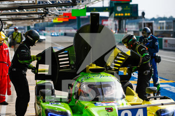 2020-09-19 - 34 Binder Ren. (aut), Smiechowski Jakub (pol), Isaakyan Matevos (rus), Inter Europol Competition, Ligier JS P217-Gibson, pit stop during the 2020 24 Hours of Le Mans, 7th round of the 2019-20 FIA World Endurance Championship on the Circuit des 24 Heures du Mans, from September 16 to 20, 2020 in Le Mans, France - Photo Xavi Bonilla / DPPI - 24 HOURS OF LE MANS, 7TH ROUND 2020 - ENDURANCE - MOTORS