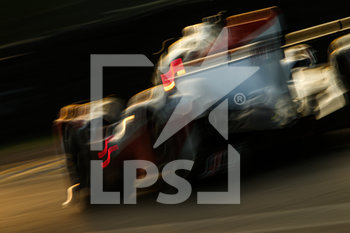 2020-09-19 - 08 Buemi S.bastien (swi), Hartley Brendon (nzl), Nakajima Kazuki (jpn), Toyota Gazoo Racing, Toyota TS050 Hybrid, action during the 2020 24 Hours of Le Mans, 7th round of the 2019-20 FIA World Endurance Championship on the Circuit des 24 Heures du Mans, from September 16 to 20, 2020 in Le Mans, France - Photo Francois Flamand / DPPI - 24 HOURS OF LE MANS, 7TH ROUND 2020 - ENDURANCE - MOTORS