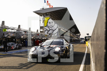 2020-09-20 - 88 Bastien Dominique (usa), De Leener Adrien (bel), Preining Thomas (aut), Dempsey-Proton Racing, Porsche 911 RSR, action during the free practice sessions of the 2020 24 Hours of Le Mans, 7th round of the 2019-20 FIA World Endurance Championship on the Circuit des 24 Heures du Mans, from September 16 to 20, 2020 in Le Mans, France - Photo DPPI - 24 HOURS OF LE MANS, 7TH ROUND 2020 - ENDURANCE - MOTORS