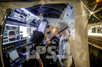 2020-09-20 - Estre Kevin (fra), Porsche GT Team, Porsche 911 RSR-19, portrait during the free practice sessions of the 2020 24 Hours of Le Mans, 7th round of the 2019-20 FIA World Endurance Championship on the Circuit des 24 Heures du Mans, from September 16 to 20, 2020 in Le Mans, France - Photo DPPI - 24 HOURS OF LE MANS, 7TH ROUND 2020 - ENDURANCE - MOTORS