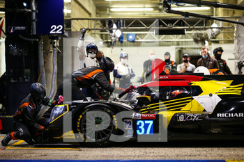 2020-09-20 - 37 Aubry Gabriel (fra), Stevens Will (gbr), Tung Ho-Pin (nld), Jackie Chan DC Racing, Jota, Oreca 07-Gibson, pit stop during the 2020 24 Hours of Le Mans, 7th round of the 2019-20 FIA World Endurance Championship on the Circuit des 24 Heures du Mans, from September 16 to 20, 2020 in Le Mans, France - Photo Thomas Fenetre / DPPI - 24 HOURS OF LE MANS, 7TH ROUND 2020 - ENDURANCE - MOTORS