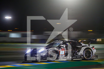 2020-09-20 - 88 Bastien Dominique (usa), De Leener Adrien (bel), Preining Thomas (aut), Dempsey-Proton Racing, Porsche 911 RSR, action during the 2020 24 Hours of Le Mans, 7th round of the 2019-20 FIA World Endurance Championship on the Circuit des 24 Heures du Mans, from September 16 to 20, 2020 in Le Mans, France - Photo Francois Flamand / DPPI - 24 HOURS OF LE MANS, 7TH ROUND 2020 - ENDURANCE - MOTORS