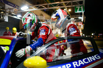 2020-09-20 - 71 Bird Sam (gbr), Molina Miguel (esp), Rigon Davide (ita), AF Corse, Ferrari 488 GTE Evo, drivers change during the 2020 24 Hours of Le Mans, 7th round of the 2019-20 FIA World Endurance Championship on the Circuit des 24 Heures du Mans, from September 16 to 20, 2020 in Le Mans, France - Photo Thomas Fenetre / DPPI - 24 HOURS OF LE MANS, 7TH ROUND 2020 - ENDURANCE - MOTORS