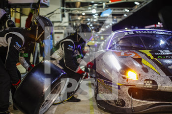 2020-09-20 - 72 Blomqvist Tom (gbr), Chen Morris (tw), Gomes Marcos (bra), HubAuto Corsa, Ferrari 488 GTE Evo, action, pit stop during the 2020 24 Hours of Le Mans, 7th round of the 2019-20 FIA World Endurance Championship on the Circuit des 24 Heures du Mans, from September 16 to 20, 2020 in Le Mans, France - Photo Xavi Bonilla / DPPI - 24 HOURS OF LE MANS, 7TH ROUND 2020 - ENDURANCE - MOTORS