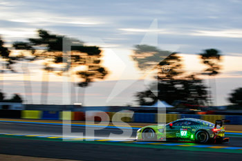 2020-09-20 - 97 Lynn Alex (gbr), Martin Maxime (bel), Tincknell Harry (gbr), Total, Aston Martin Racing, Aston Martin Vantage AMR, action during the 2020 24 Hours of Le Mans, 7th round of the 2019-20 FIA World Endurance Championship on the Circuit des 24 Heures du Mans, from September 16 to 20, 2020 in Le Mans, France - Photo Xavi Bonilla / DPPI - 24 HOURS OF LE MANS, 7TH ROUND 2020 - ENDURANCE - MOTORS
