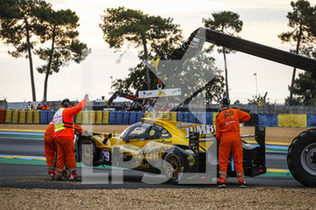 2020-09-20 - 29 Van Eerd Frits (ndl), Van der Garde Giedo (nld), De Vries Nyck (nld), Racing Team Nederland, Oreca 07-Gibson, action, crash, accident, during the 2020 24 Hours of Le Mans, 7th round of the 2019-20 FIA World Endurance Championship on the Circuit des 24 Heures du Mans, from September 16 to 20, 2020 in Le Mans, France - Photo Francois Flamand / DPPI - 24 HOURS OF LE MANS, 7TH ROUND 2020 - ENDURANCE - MOTORS