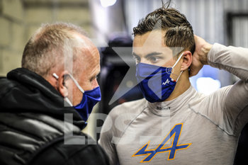 2020-09-20 - SINAULT Philippe team principal and owner of Signatech racing, portait zits Laurent Thomas (fra), Total, Signatech Alpine Elf, Alpine A470-Gibson, portrait during the 2020 24 Hours of Le Mans, 7th round of the 2019-20 FIA World Endurance Championship on the Circuit des 24 Heures du Mans, from September 16 to 20, 2020 in Le Mans, France - Photo Francois Flamand / DPPI - 24 HOURS OF LE MANS, 7TH ROUND 2020 - ENDURANCE - MOTORS