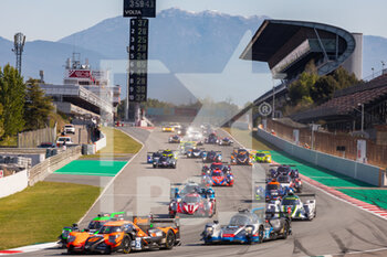 2021-04-18 - 21 Hedman Henrik (swe), Hayley Ben (gbr), Taylor Ricky (usa), Dragonspeed USA, Oreca 07 - Gibson, action , start of the race, depart, , during the 2021 4 Hours of Barcelona, 1st round of the 2021 European Le Mans Series, from April 15 to 17, 2021 on the Circuit de Barcelona-Catalunya, in Montmelo, near Barcelona, Spain - Photo Frédéric Le Floc'h / DPPI - 2021 4 HOURS OF BARCELONA, 1ST ROUND OF THE 2021 EUROPEAN LE MANS SERIES - ENDURANCE - MOTORS