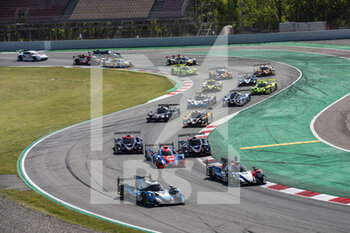 2021-04-18 - 17 Merriman Dwight (usa), Tilley Kyle (gbr), Dalziel Ryan (gbr), Idec Sport, Oreca 07 - Gibson, action and 39 Capillaire Vincent (fra), Robin Maxime (fra), Robin Arnold (fra), Graff, Oreca 07 - Gibson, action at the race start of the race, depart, during the 2021 4 Hours of Barcelona, 1st round of the 2021 European Le Mans Series, from April 15 to 17, 2021 on the Circuit de Barcelona-Catalunya, in Montmelo, near Barcelona, Spain - Photo Xavi Bonilla / DPPI - 2021 4 HOURS OF BARCELONA, 1ST ROUND OF THE 2021 EUROPEAN LE MANS SERIES - ENDURANCE - MOTORS