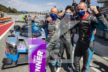 2021-04-18 - 19 Maulini Nicolas (che), Bell Matthew (gbr), Kruetten Niklas (deu), Cool Racing, Ligier JS P320 - Nissan, portrait celebrating their victory at LMP3 category during the 2021 4 Hours of Barcelona, 1st round of the 2021 European Le Mans Series, from April 15 to 17, 2021 on the Circuit de Barcelona-Catalunya, in Montmelo, near Barcelona, Spain - Photo Xavi Bonilla / DPPI - 2021 4 HOURS OF BARCELONA, 1ST ROUND OF THE 2021 EUROPEAN LE MANS SERIES - ENDURANCE - MOTORS