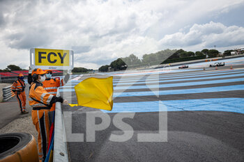 2021-06-06 - Full Course Yellow drapeaux flag during the 2021 4 Hours of Le Castellet, 3rd round of the 2021 European Le Mans Series, from June 04 to 06, 2021 on the Circuit Paul Ricard, in Le Castellet, France - Photo Germain Hazard / DPPI - 2021 4 HOURS OF LE CASTELLET, 3RD ROUND OF THE 2021 EUROPEAN LE MANS SERIES - ENDURANCE - MOTORS