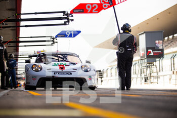 2021-06-12 - 92 Estre Kevin (fra), Jani Neel (che), Christensen Michael (dnk), Porsche GT Team, Porsche 911 RSR - 19, action pitlane, mechanic, mecanicien during the 8 Hours of Portimao, 2nd round of the 2021 FIA World Endurance Championship on the Algarve International Circuit, from June 11 to 13, 2021 in Portimao, Algarve, Portugal - Photo Joao Filipe / DPPI - 8 HOURS OF PORTIMAO, 2ND ROUND OF THE 2021 FIA WORLD ENDURANCE CHAMPIONSHIP - ENDURANCE - MOTORS