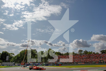2019-09-08 - Charles Leclerc (MON) Scuderia Ferrari SF90; Lewis Hamilton (GBR) Mercedes AMG F1 W10 - GRAN PREMIO HEINEKEN D´ITALIA 2019 - DOMENICA - GARA - FORMULA 1 - MOTORS
