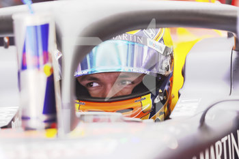 2020-02-21 - Alexander Albon (THA) Red Bull Racing RB15 - PRE-SEASON TESTING 2020 - FORMULA 1 - MOTORS