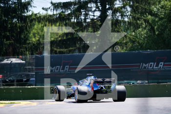 2020-06-24 - Daniil Kvyat on the 2018 STR13 Toro Rosso - F1 TEAM ALPHATAURI TESTING AND SHOOTING DAY - FORMULA 1 - MOTORS