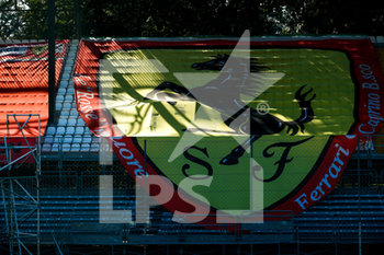 2020-09-04 - Scuderia Ferrari flag during the Formula 1 Gran Premio Heineken D'italia 2020, 2020 Italian Grand Prix, from September 4 to 6, 2020 on the Autodromo Nazionale di Monza, in Monza, near Milano, Italy - Photo DPPI - GRAN PREMIO HEINIKEN D'ITALIA 2020 - VENERDì - FORMULA 1 - MOTORS