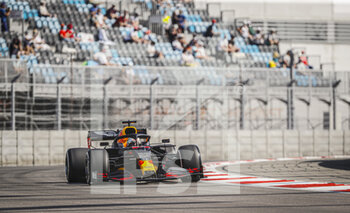 2020-09-25 - 33 VERSTAPPEN Max (nld), Aston Martin Red Bull Racing Honda RB16, action during the Formula 1 VTB Russian Grand Prix 2020, from September 25 to 27, 2020 on the Sochi Autodrom, in Sochi, Russia - Photo Fran.ois Flamand / DPPI - FORMULA 1 VTB RUSSIAN GRAND PRIX 2020 - VENERDì - FORMULA 1 - MOTORS