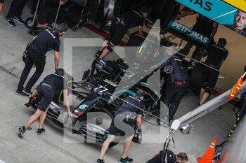 2020-09-26 - 77 BOTTAS Valtteri (fin), Mercedes AMG F1 GP W11 Hybrid EQ Power+, action, box during the Formula 1 VTB Russian Grand Prix 2020, from September 25 to 27, 2020 on the Sochi Autodrom, in Sochi, Russia - Photo Fran..ois Flamand / DPPI - FORMULA 1 VTB RUSSIAN GRAND PRIX 2020 - FORMULA 1 - MOTORS