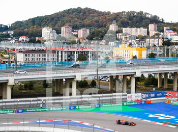 2020-09-26 - 23 ALBON Alexander (tha), Aston Martin Red Bull Racing Honda RB16, action during the Formula 1 VTB Russian Grand Prix 2020, from September 25 to 27, 2020 on the Sochi Autodrom, in Sochi, Russia - Photo Antonin Vincent / DPPI - FORMULA 1 VTB RUSSIAN GRAND PRIX 2020 - FORMULA 1 - MOTORS