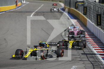 2020-09-27 - 31 OCON Esteban (fra), Renault F1 Team RS20, action and 03 RICCIARDO Daniel (aus), Renault F1 Team RS20 during the Formula 1 VTB Russian Grand Prix 2020, from September 25 to 27, 2020 on the Sochi Autodrom, in Sochi, Russia - Photo Fran..ois Flamand / DPPI - FORMULA 1 VTB RUSSIAN GRAND PRIX 2020 - SUNDAY - FORMULA 1 - MOTORS