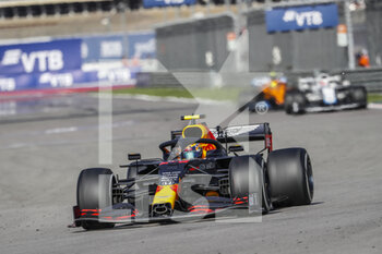 2020-09-27 - 23 ALBON Alexander (tha), Aston Martin Red Bull Racing Honda RB16, action during the Formula 1 VTB Russian Grand Prix 2020, from September 25 to 27, 2020 on the Sochi Autodrom, in Sochi, Russia - Photo Antonin Vincent / DPPI - FORMULA 1 VTB RUSSIAN GRAND PRIX 2020 - SUNDAY - FORMULA 1 - MOTORS