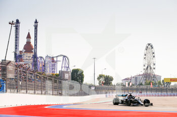 2020-09-27 - 44 HAMILTON Lewis (gbr), Mercedes AMG F1 GP W11 Hybrid EQ Power+, action during the Formula 1 VTB Russian Grand Prix 2020, from September 25 to 27, 2020 on the Sochi Autodrom, in Sochi, Russia - Photo Antonin Vincent / DPPI - FORMULA 1 VTB RUSSIAN GRAND PRIX 2020 - SUNDAY - FORMULA 1 - MOTORS