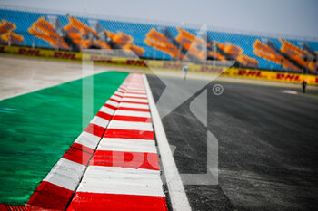 2020-11-12 - kerb, vibreur, illustration, track, piste, during the Formula 1 DHL Turkish Grand Prix 2020, from November 13 to 15, 2020 on the Intercity Istanbul Park, in Tuzla, near Istanbul, Turkey - Photo Antonin Vincent / DPPI - FORMULA 1 DHL TURKISH GRAND PRIX 2020 - THURSDAY - FORMULA 1 - MOTORS