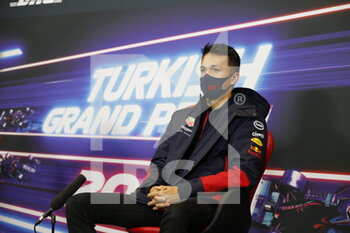 2020-11-12 - ALBON Alexander (tha), Aston Martin Red Bull Racing Honda RB16, portrait during press conference of the Formula 1 DHL Turkish Grand Prix 2020, from November 13 to 15, 2020 on the Intercity Istanbul Park, in Tuzla, near Istanbul, Turkey - Photo Antonin Vincent / DPPI - FORMULA 1 DHL TURKISH GRAND PRIX 2020 - THURSDAY - FORMULA 1 - MOTORS