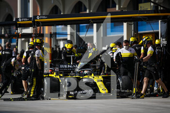 2020-11-13 - RICCIARDO Daniel (aus), Renault F1 Team RS20, action pitstop practice during the Formula 1 DHL Turkish Grand Prix 2020, from November 13 to 15, 2020 on the Intercity Istanbul Park, in Tuzla, near Istanbul, Turkey - Photo Florent Gooden / DPPI - FORMULA 1 DHL TURKISH GRAND PRIX 2020 - FRIDAY - FORMULA 1 - MOTORS