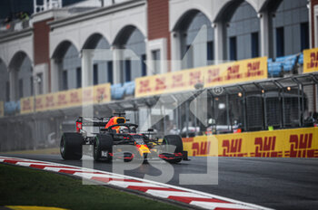 2020-11-14 - 33 VERSTAPPEN Max (nld), Aston Martin Red Bull Racing Honda RB16, action during the Formula 1 DHL Turkish Grand Prix 2020, from November 13 to 15, 2020 on the Intercity Istanbul Park, in Tuzla, near Istanbul, Turkey - Photo Antonin Vincent / DPPI - FORMULA 1 DHL TURKISH GRAND PRIX 2020 - SATURDAY - FORMULA 1 - MOTORS