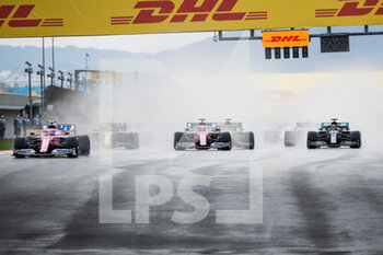 2020-11-15 - start of the race, depart, 18 STROLL Lance (can), Racing Point F1 RP20, 11 PEREZ Sergio (mex), Racing Point F1 RP20, 44 HAMILTON Lewis (gbr), Mercedes AMG F1 GP W11 Hybrid EQ Power+, action during the Formula 1 DHL Turkish Grand Prix 2020, from November 13 to 15, 2020 on the Intercity Istanbul Park, in Tuzla, near Istanbul, Turkey - Photo Antonin Vincent / DPPI - FORMULA 1 DHL TURKISH GRAND PRIX 2020 - SUNDAY - FORMULA 1 - MOTORS