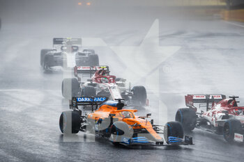2020-11-15 - start of the race, depart, 55 SAINZ Carlos (spa), McLaren Renault F1 MCL35, action during the Formula 1 DHL Turkish Grand Prix 2020, from November 13 to 15, 2020 on the Intercity Istanbul Park, in Tuzla, near Istanbul, Turkey - Photo Antonin Vincent / DPPI - FORMULA 1 DHL TURKISH GRAND PRIX 2020 - SUNDAY - FORMULA 1 - MOTORS